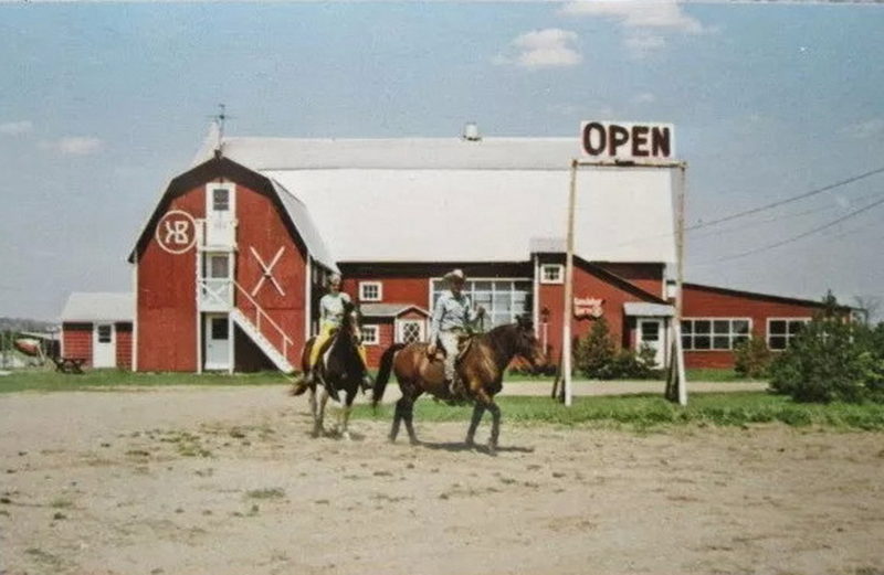 Kandahar Barn - Vintage Postcard